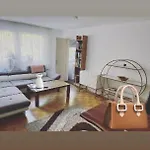 Schoene 45Qm Grosse Wohnung In Muenchen Schwabing, 5 Min Vom Fussball Stadium Entfernt,5 Min Bis Zum Stadtzentrum