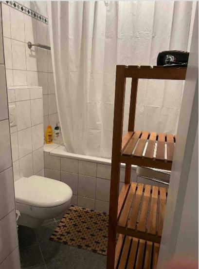 Apartment Schoene 45qm Grosse In Schwabing, 5 Min Vom Fussball Stadium Entfernt,5 Min Bis Zum Stadtzentrum